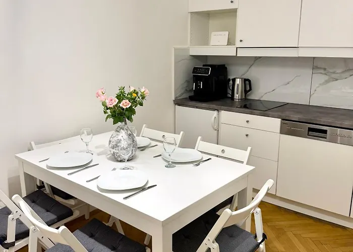 Modern 3 Bd Next To Centre 75 Sq M Vienna