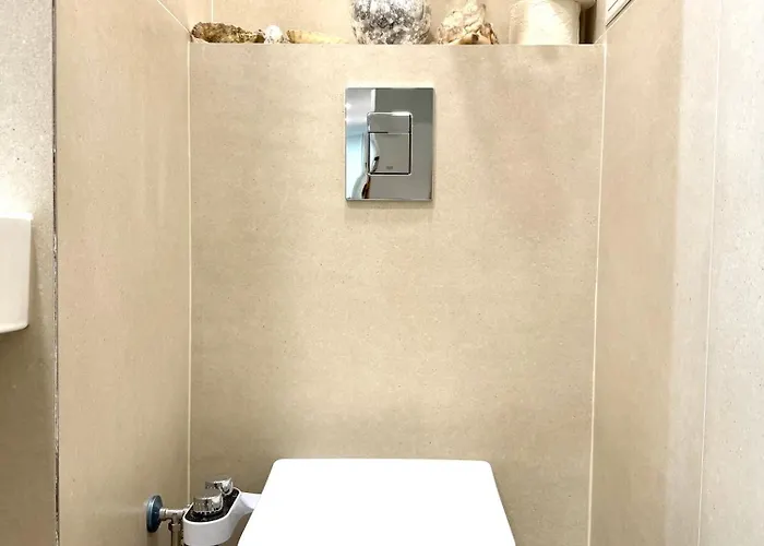 Modern 3 Bd Next To Centre 75 Sq M * 维也纳